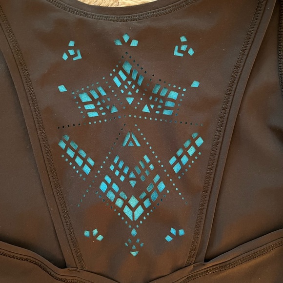 ivivva Black & Kayak Blue Train With Strength Tank - Picture 8 of 11